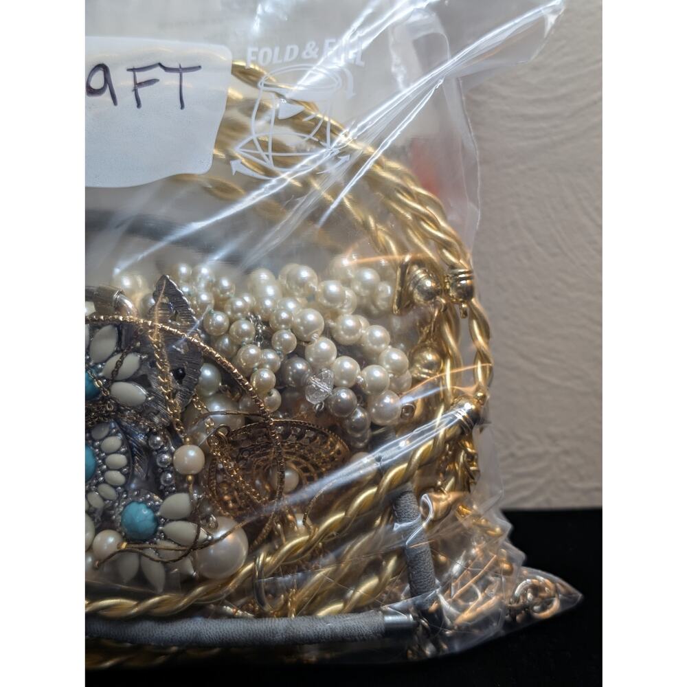 Jewelry Lot Marney Repurpose Bag 4 Plus Lbs Beads/Craft/Repurpose Pieces - Picture 5 of 9